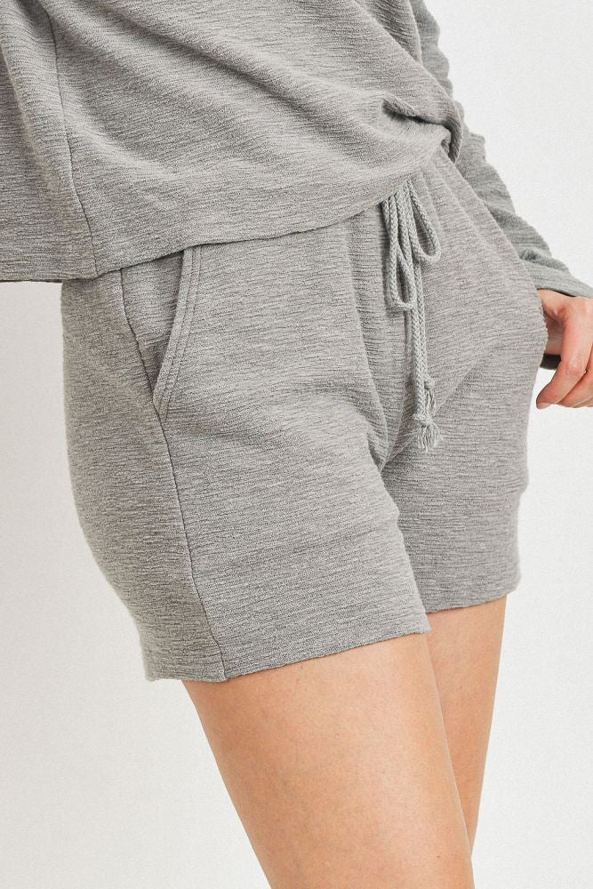 Textured Side Pockets Elastic Waist with the String Shorts