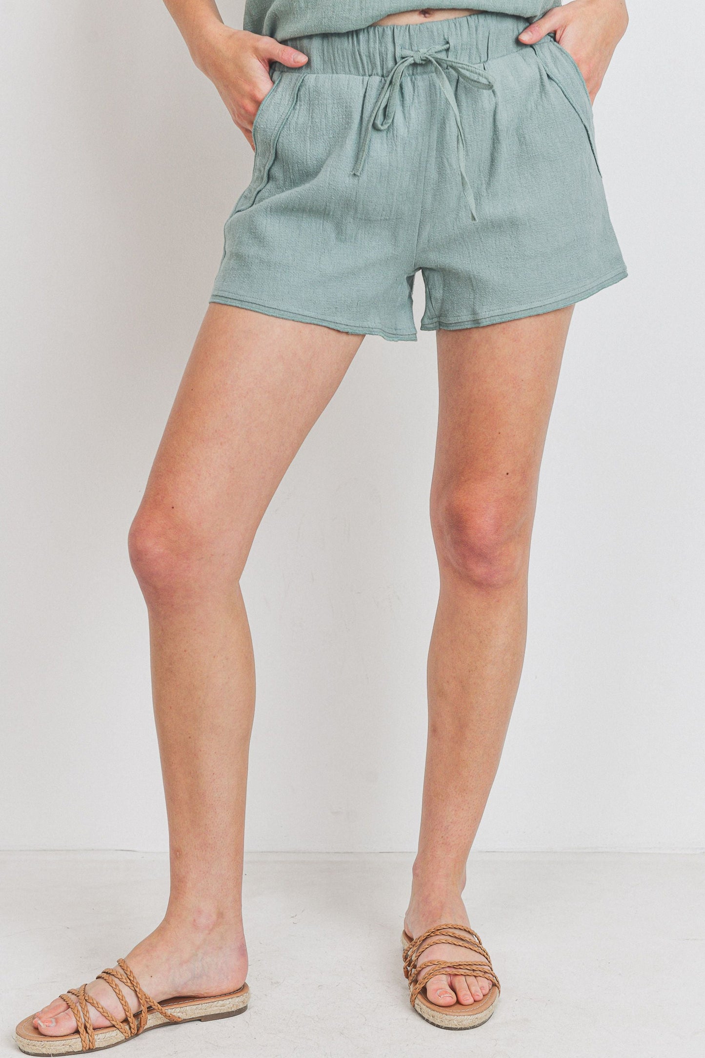 Drawstring Two Sided Pocket Shorts